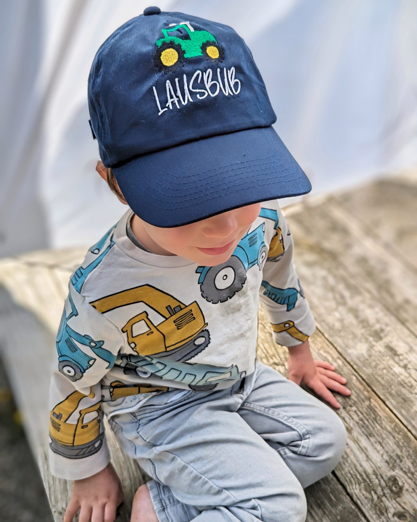 Basecap Mütze Kappe Cap Schildmütze bestickt mit Name und Motiv Traktor Lausbub personalisiert