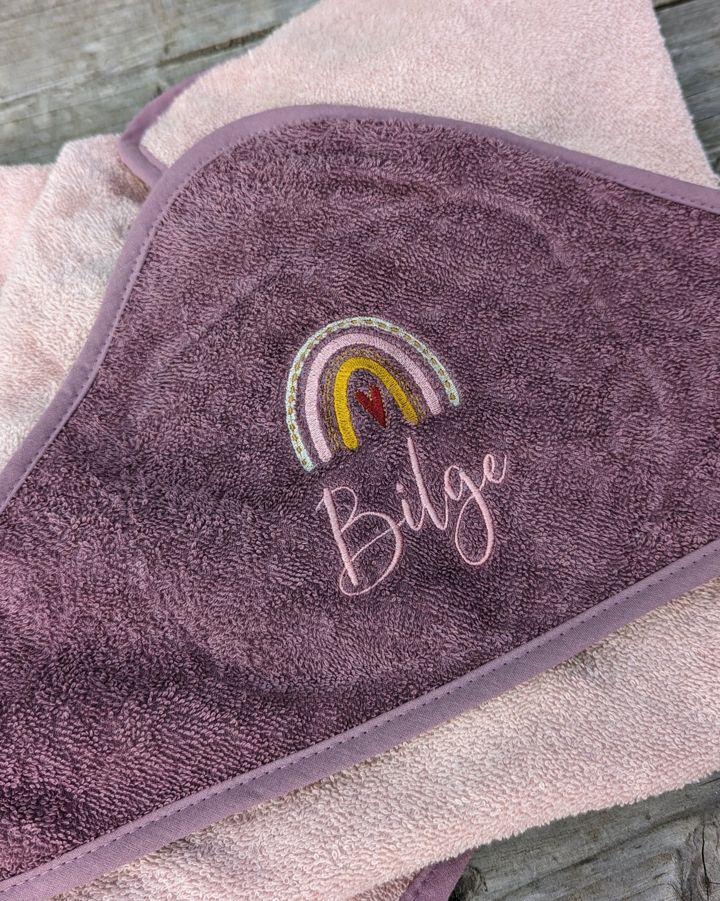 Kapuzentuch personalisiert mit Name und Motiv Handtuch Babyhandtuch Babygeschenk bestickt