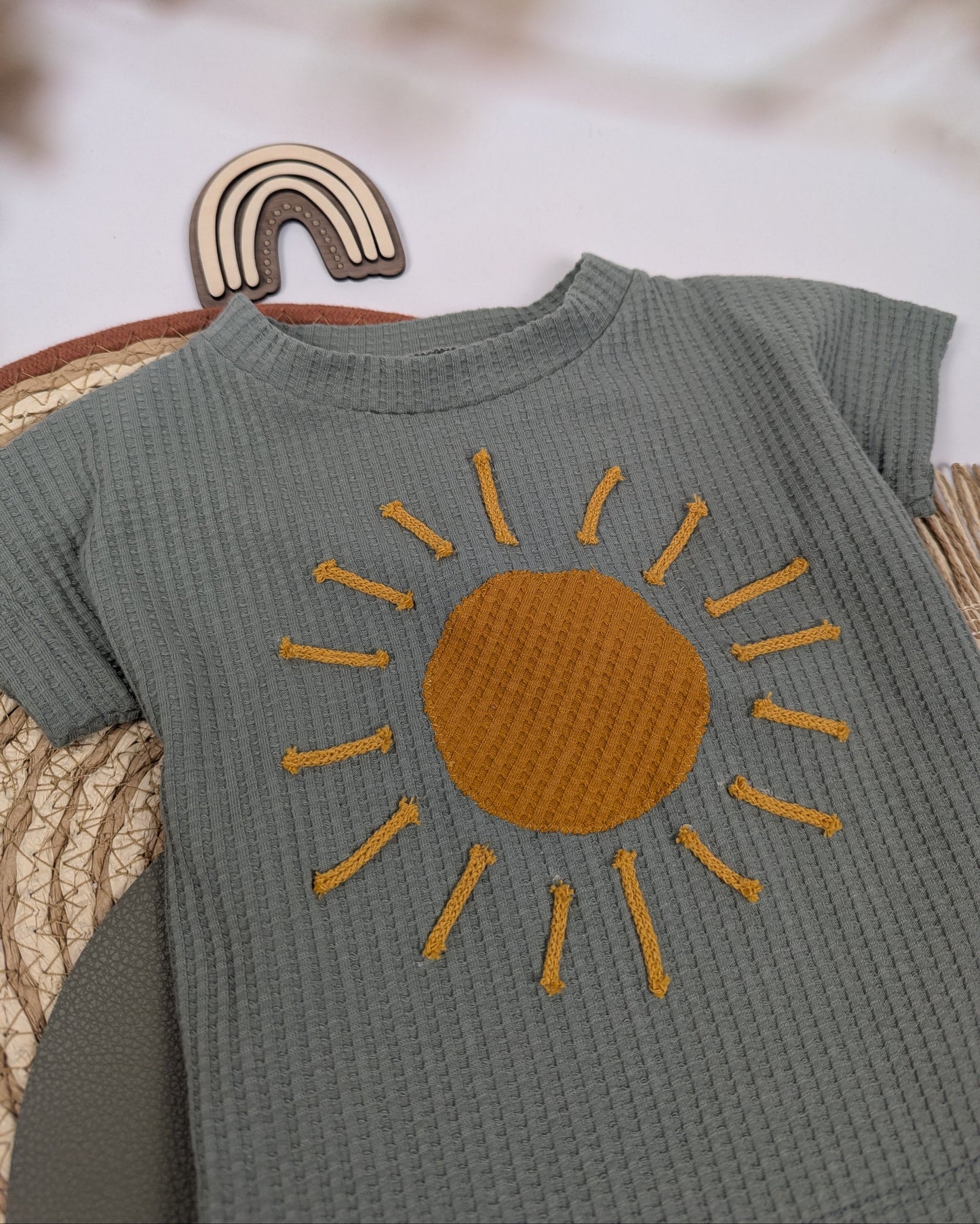 Shirt Sonne Kordelmotiv Sofortkauf