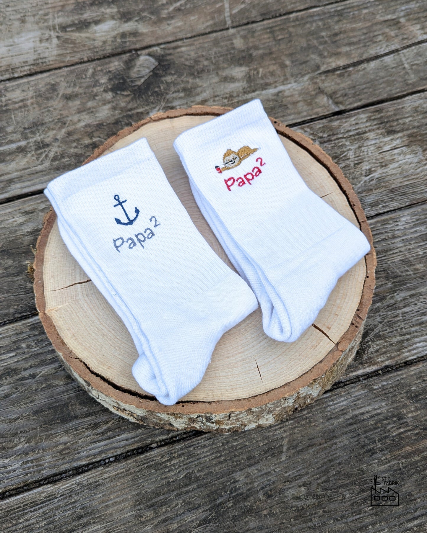 bestickte Socken mit Motiv und Text Crew Socks Tennissocken