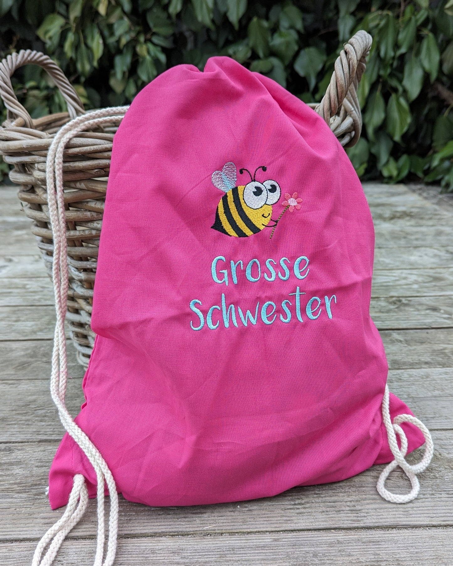 personalisierter Turnbeutel mit Name und Motiv bestickt Turnsack Sportbeutel