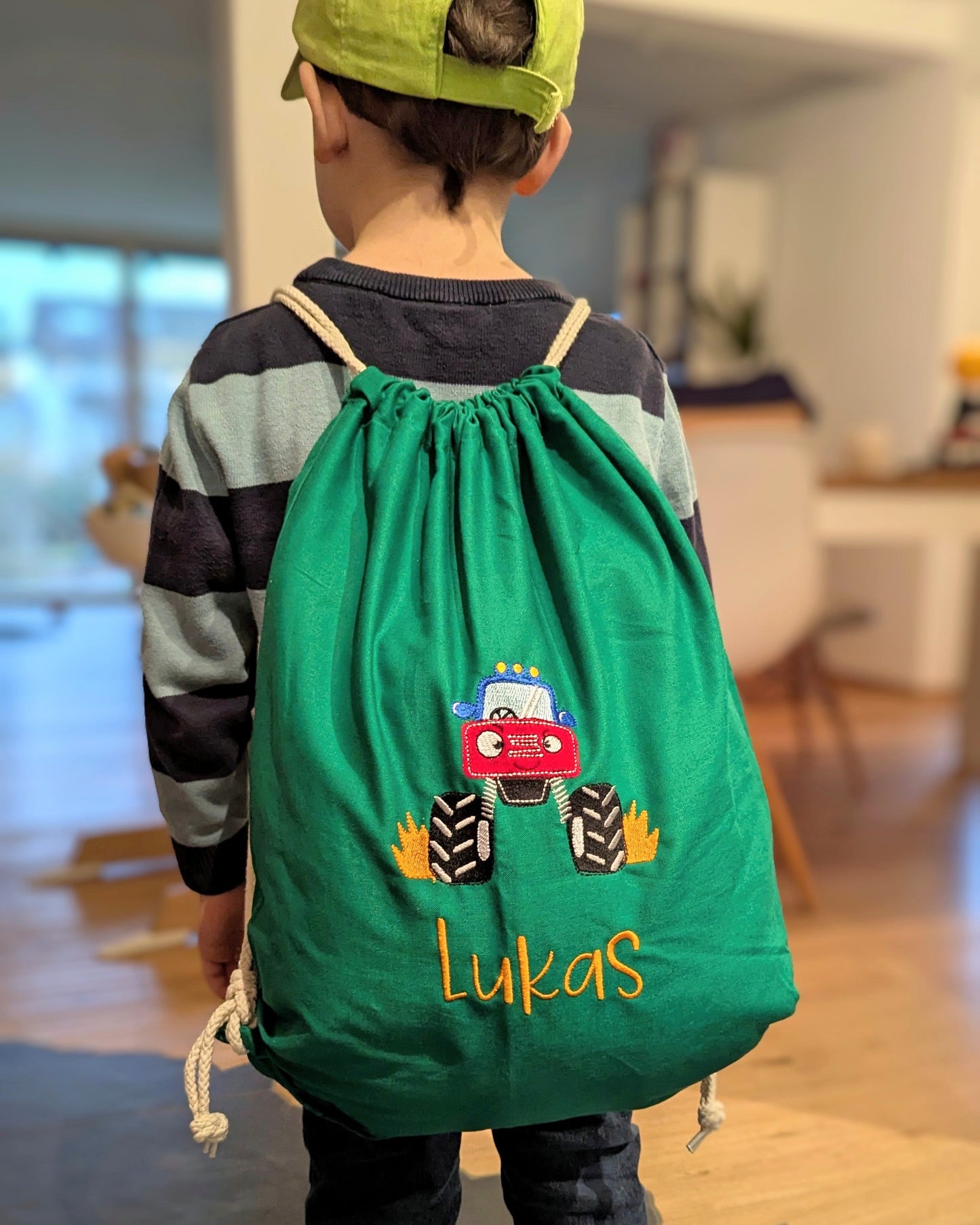 Turnbeutel personalisiet Name bestickt