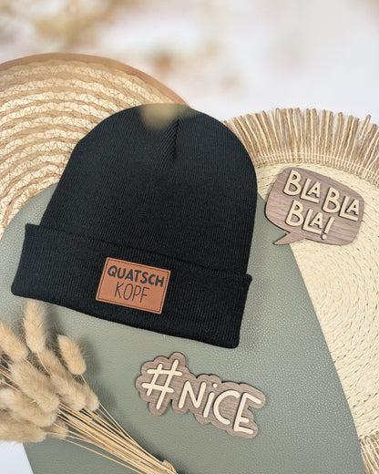Beanie personalisiert Label Kunstleder bestickt individuell
