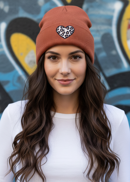Beanie mit Leo Muster Herz Mütze Wintermütze Hipster
