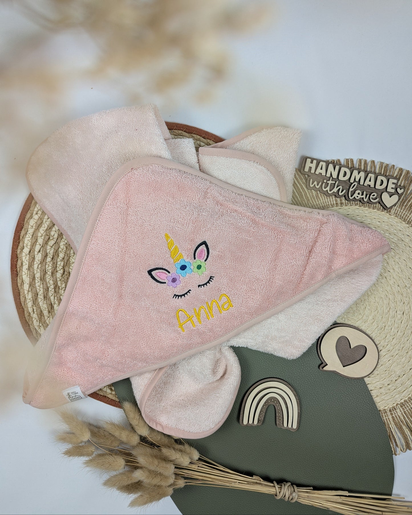 Kapuzenhandtuch Badetuch Baby Handtuch Duschtuch Kapuze bestickt mit Name und Tier Regenbogen Einhorn Motiv personalisiert