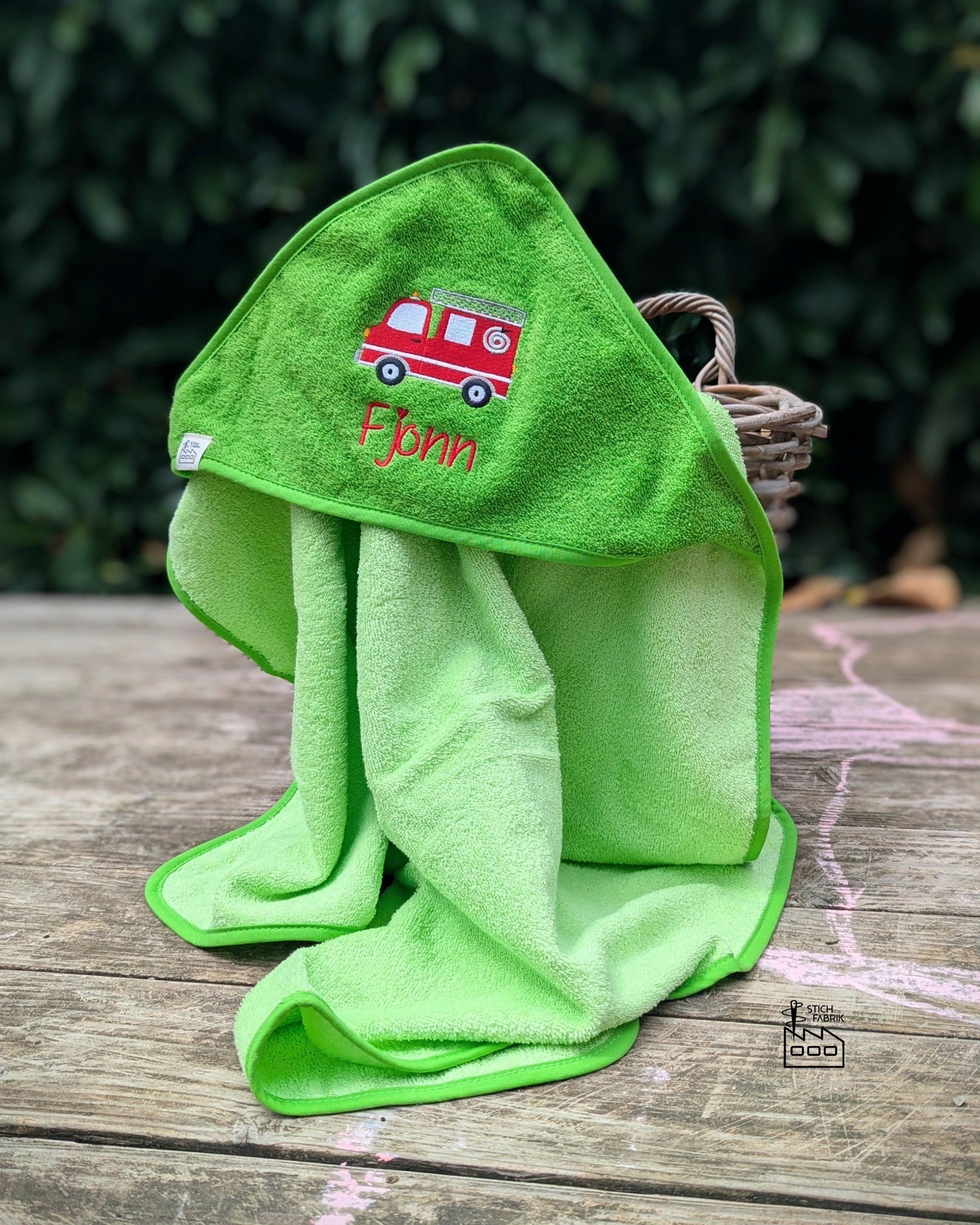 Kapuzenhandtuch Babyhandtuch Duschtuch Badetuch Geburt Taufe Geburtstag Kleinkind Badetuch bestickt mit Name personalisiert