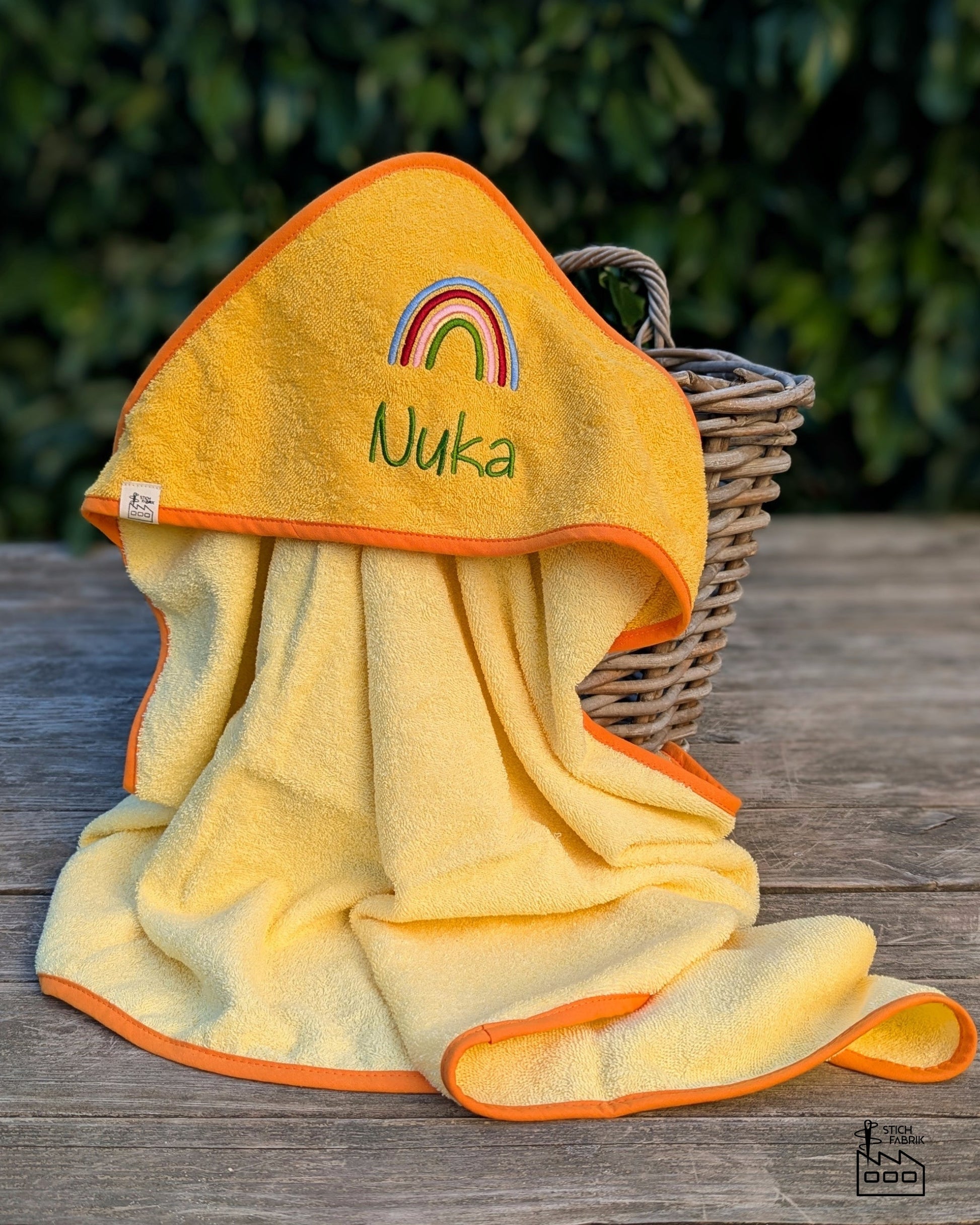 Kapuzenhandtuch Badetuch Baby Handtuch Duschtuch Kapuze bestickt mit Name und Tier Regenbogen Motiv personalisiert