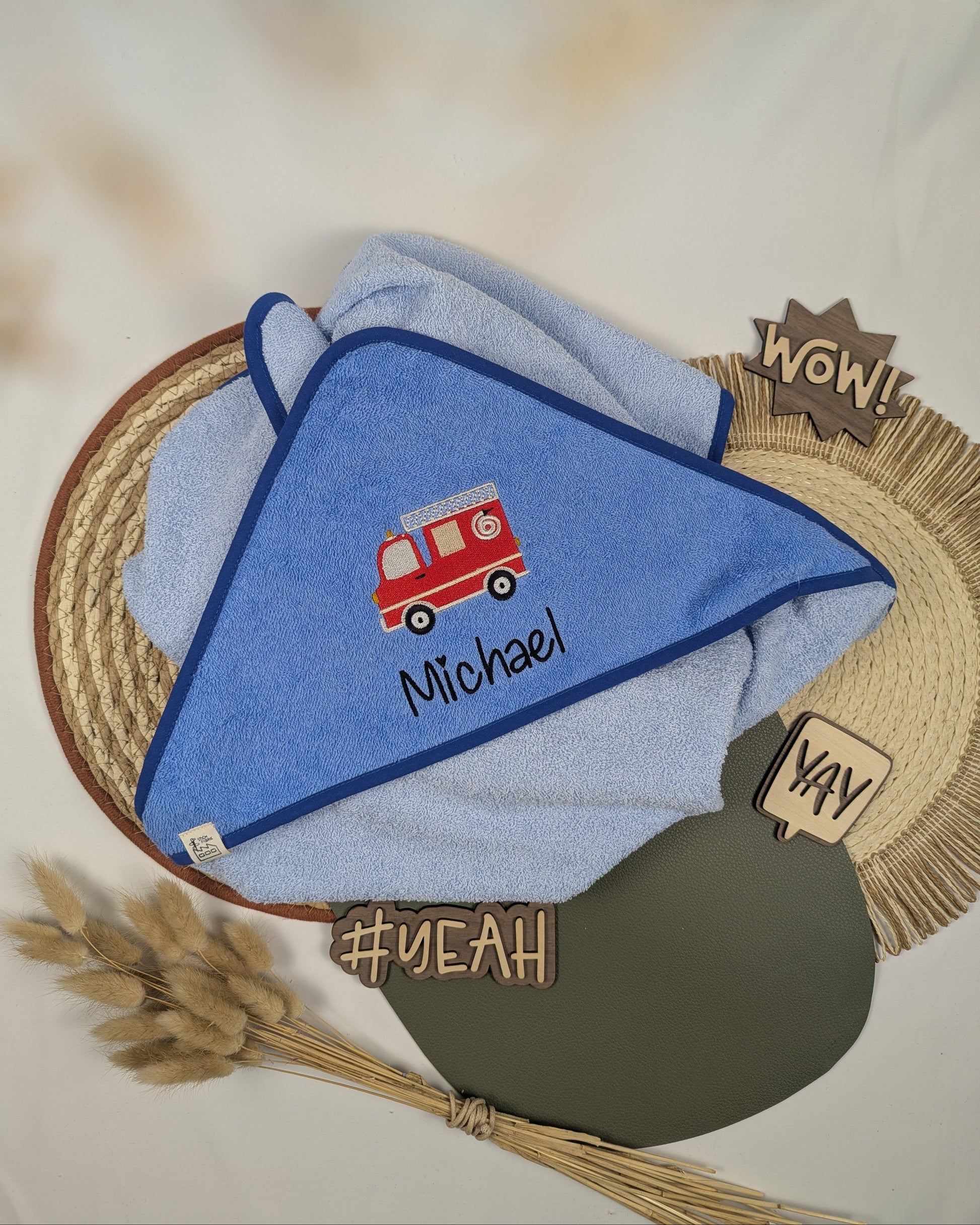 Kapuzentuch Duschtuch Badetuch Babytuch Geschenk zur Geburt bestick personalisiert Feuerwehr