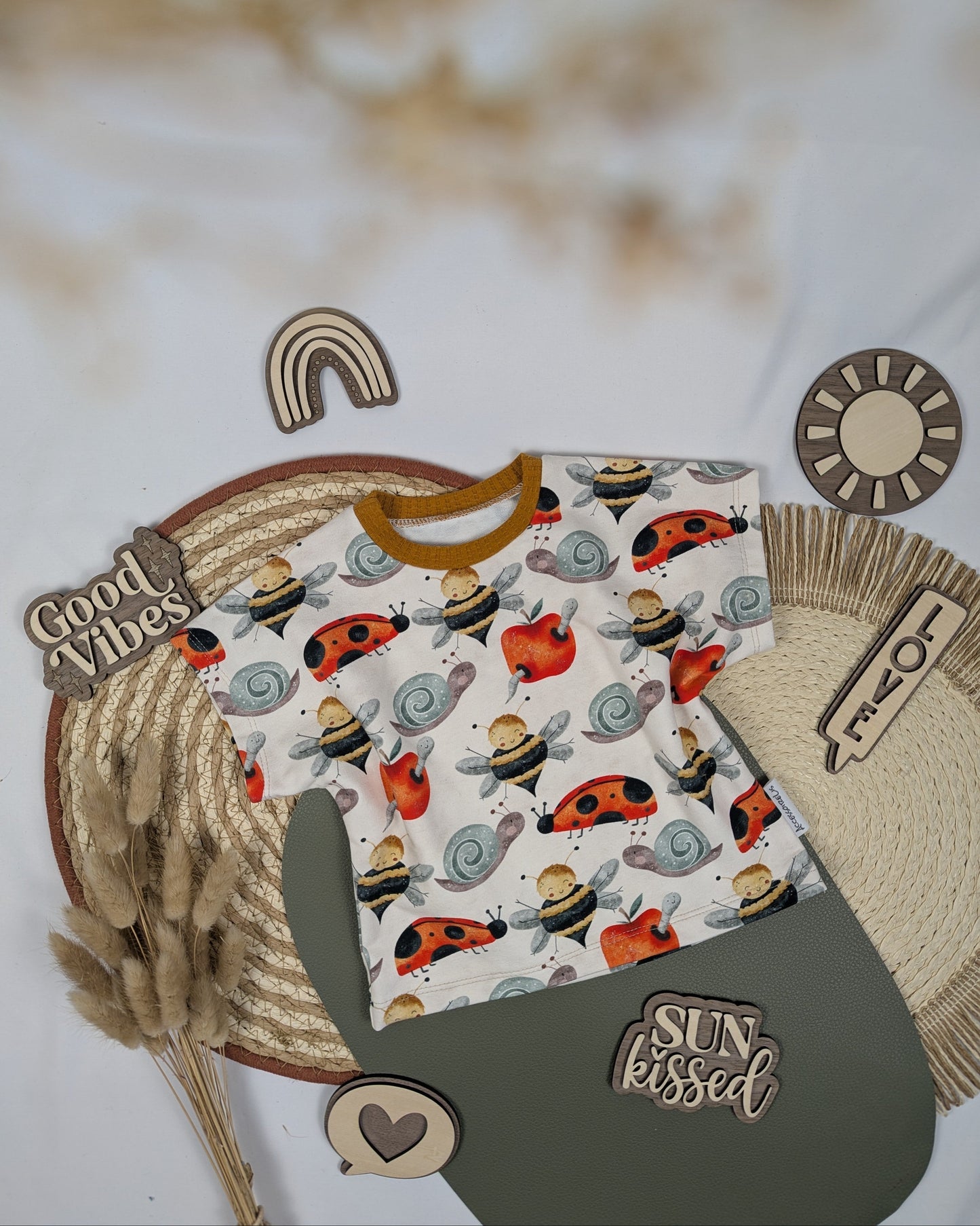 Frühlingsshirt Marienkäfer Hummel Biene Schnecke