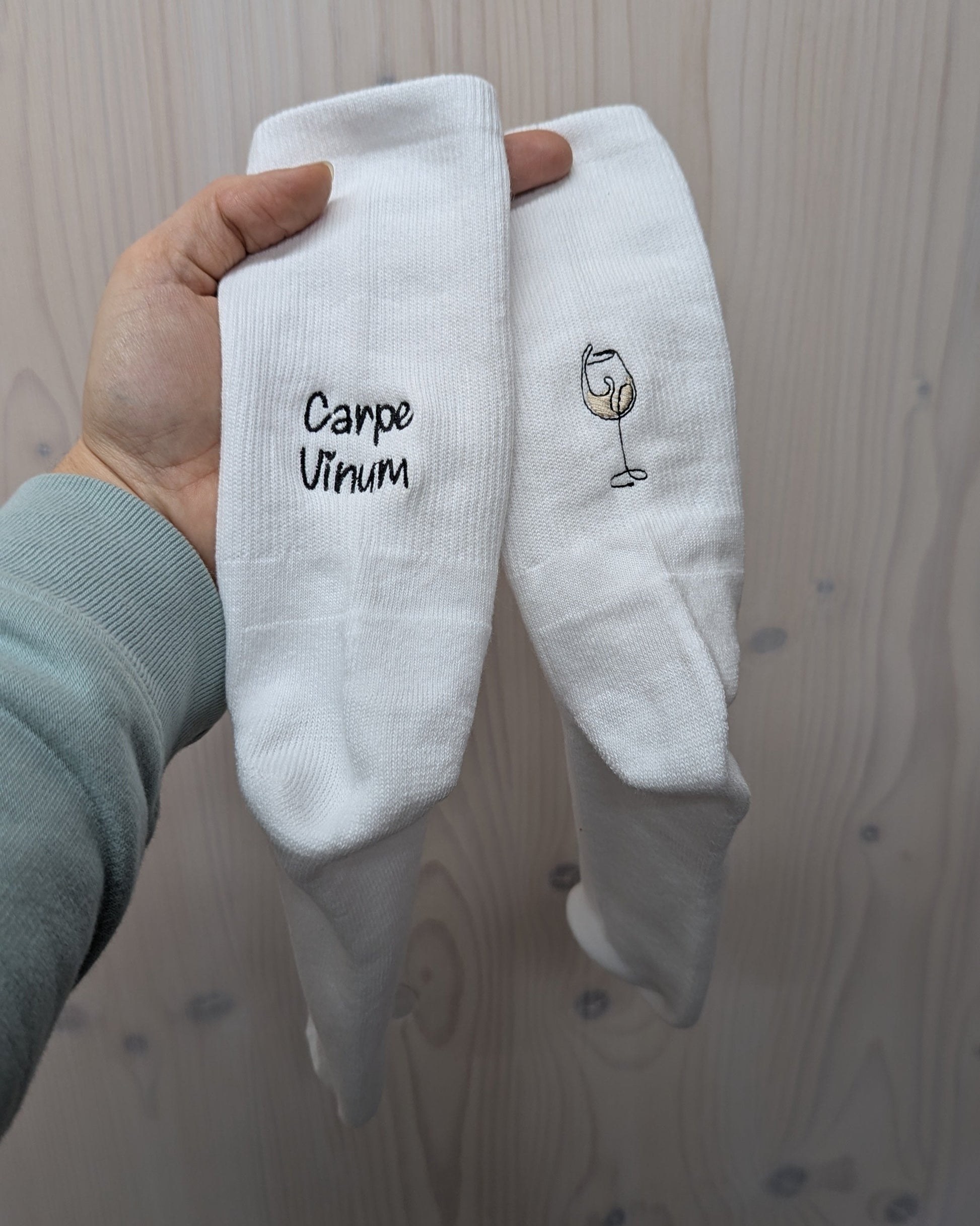 Statement Socks Socken bestickt Tennissocken Sportsocken Crew Socks Wein personalisiert