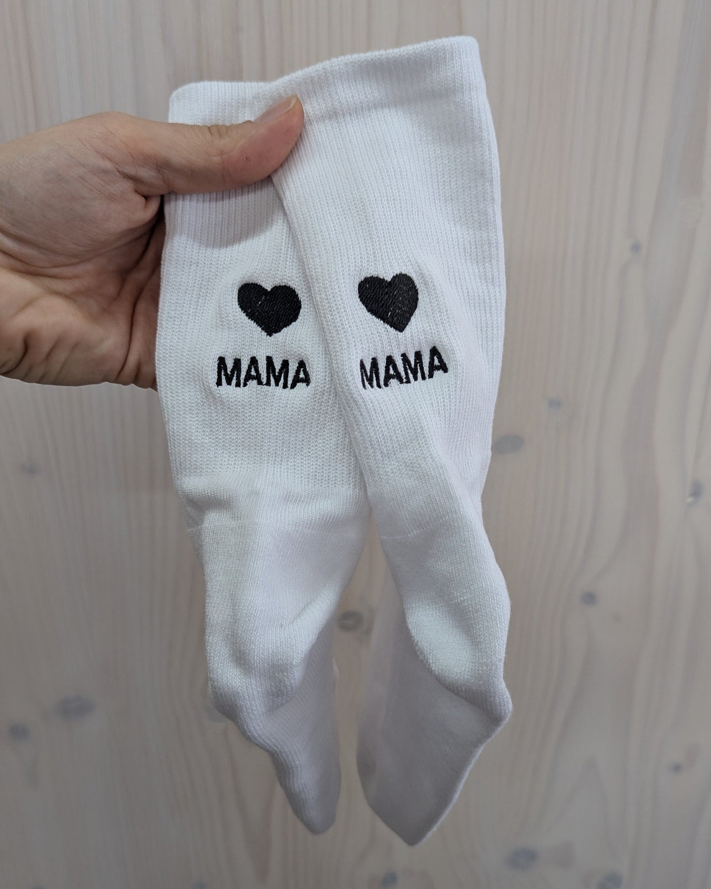 Statement Socks Socken bestickt Tennissocken Sportsocken Crew Socks personalisiert Mama