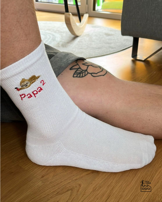bestickte Socken mit Motiv und Text