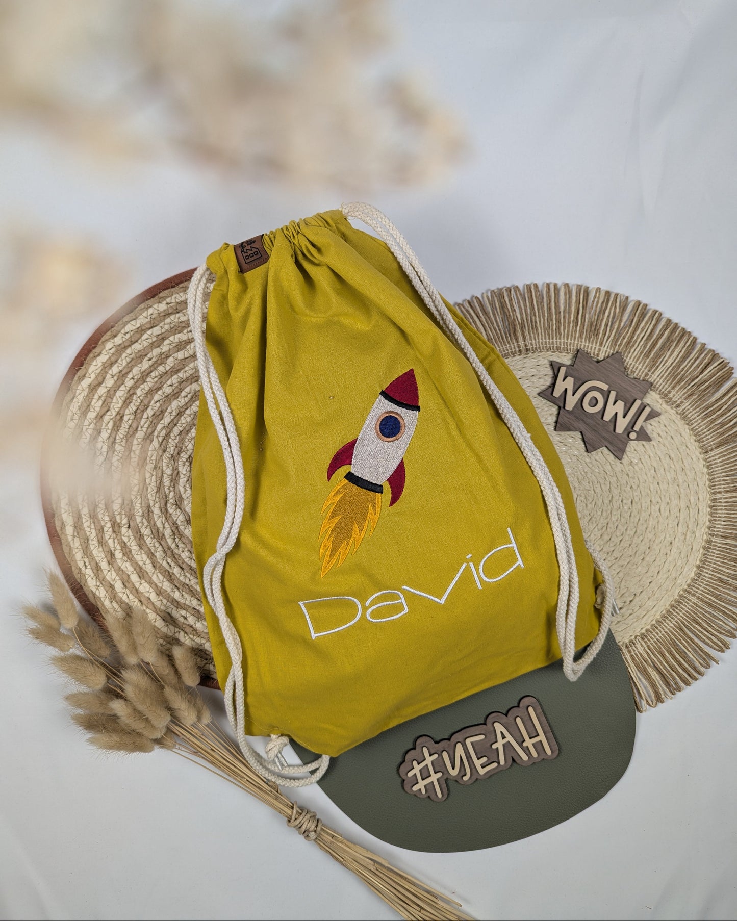 personalisierter Turnbeutel mit Motiv und Name bestickt individuell Schulstart Sporttasche