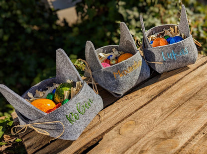 Osterkorb Osternest personalisiert mit Name Hasenkörbchen Zirbenholz bestickt
